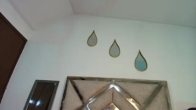 Ingridbergman online show from 10.08.25