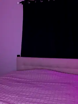 MelSaunders online show from 10.17.25