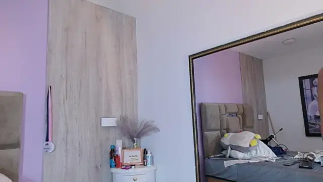AbrilBrent online show from 07.17.26