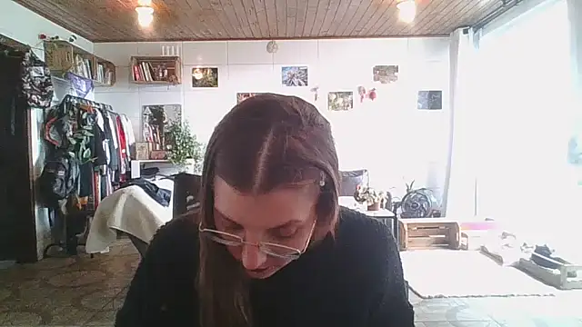 SweetyBabyDemon online show from 10.29.25