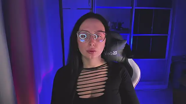 Christy Calypso online show from 10.28.25