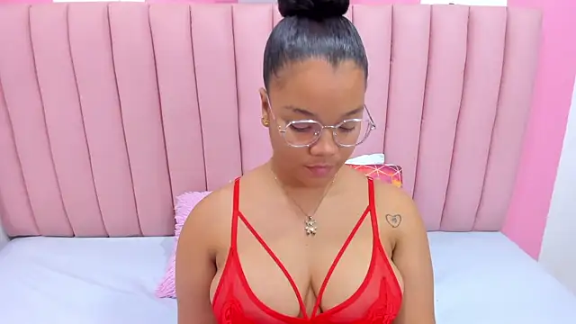 ISABELLA 020 online show from 01.27.25