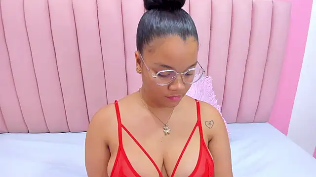 ISABELLA 020 online show from 01.27.25