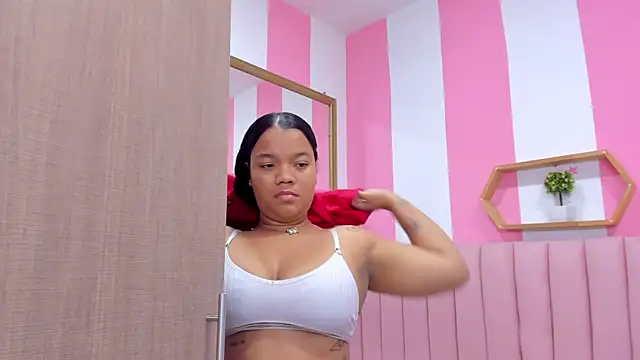 ISABELLA 020 online show from 01.28.25