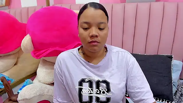 ISABELLA 020 online show from 09.09.25