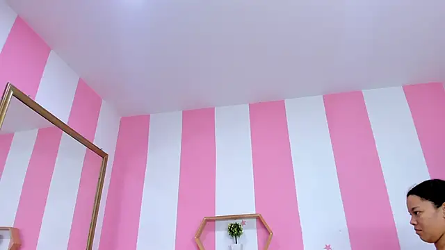 ISABELLA 020 online show from 02.10.26