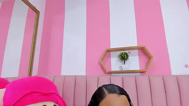 ISABELLA 020 online show from 04.14.26