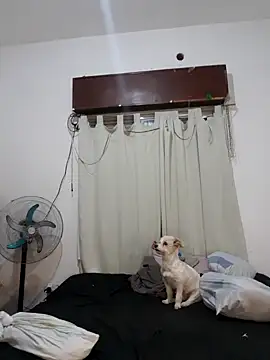 Snapshot of Shura_xxxBig chatting on 10.20.25 Shura xxxBig online show from 10.20.25