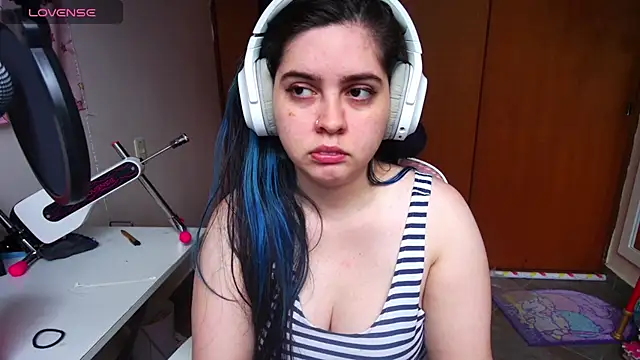 Snapshot of Vallolet_Spencer chatting on 02.06.25 Vallolet Spencer online show from 02.06.25