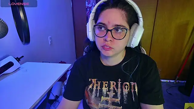 Snapshot of Vallolet_Spencer chatting on 03.08.25 Vallolet Spencer online show from 03.08.25