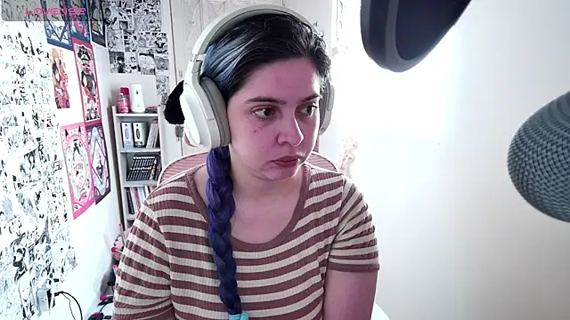 Snapshot of Vallolet_Spencer chatting on 09.26.25 Vallolet Spencer online show from 09.26.25