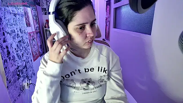 Snapshot of Vallolet_Spencer chatting on 10.18.25 Vallolet Spencer online show from 10.18.25