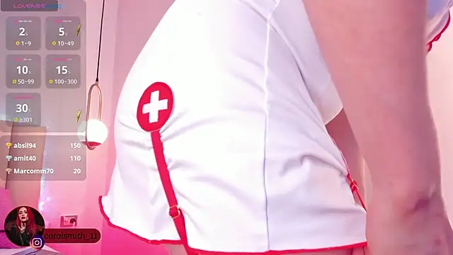 Snapshot of coralsmith11 chatting on 02.15.25 coralsmith11 online show from 02.15.25