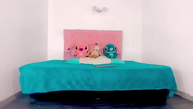  Riannagarcia  online show from 03.26.26