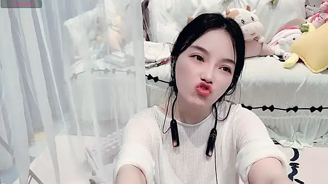 AKiKi711 online show from 05.31.26