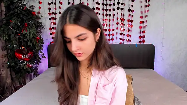 Milana Crystal  online show from 03.03.25