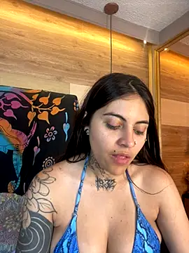 Cori Paige online show from 10.04.25