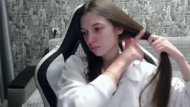 MissMiaCutie online show from 02.19.25