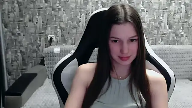 MissMiaCutie online show from 02.24.25