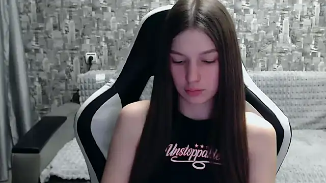 MissMiaCutie online show from 02.25.25