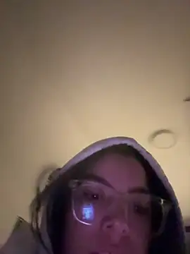 Kylie2211 online show from 02.10.25