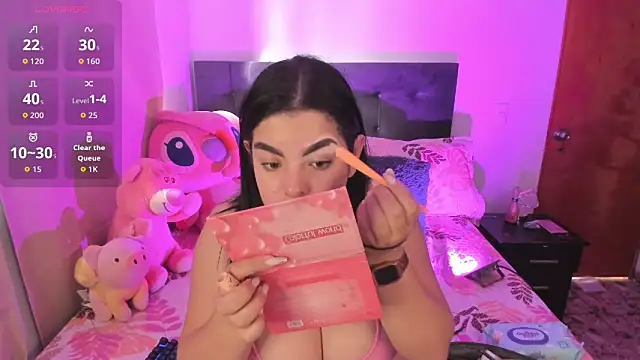 Kylie2211 online show from 02.04.26