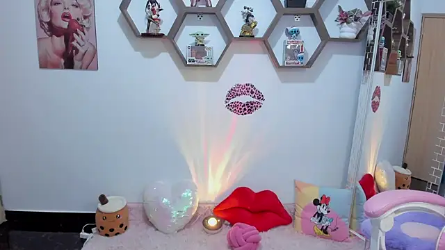 SharonSander online show from 03.13.25