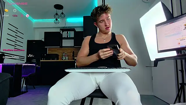ChristianLevine  online show from 12.09.24