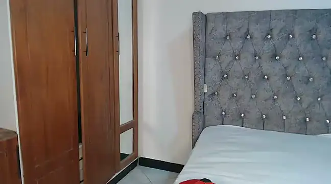 Snapshot of chococreamie chatting on 01.21.25 chococreamie online show from 01.21.25