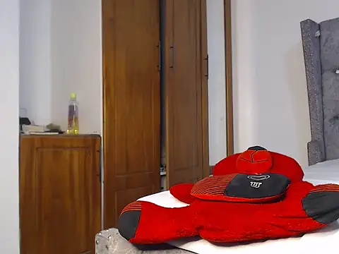 Snapshot of chococreamie chatting on 03.03.25 chococreamie online show from 03.03.25