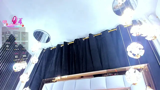 SarayRoyse online show from 09.12.25