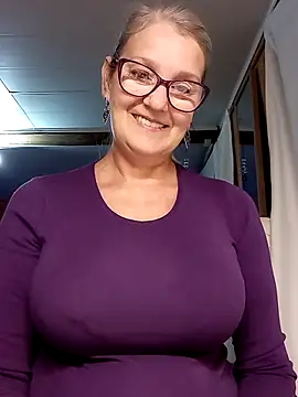 irinamaux online show from 10.12.25