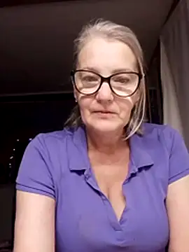 irinamaux online show from 10.30.25