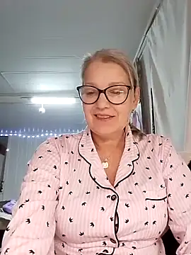 irinamaux online show from 11.19.25