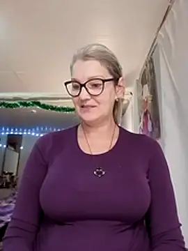 irinamaux online show from 11.27.25