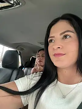 Snapshot of Brunettexio chatting on 01.11.25 Brunettexio online show from 01.11.25