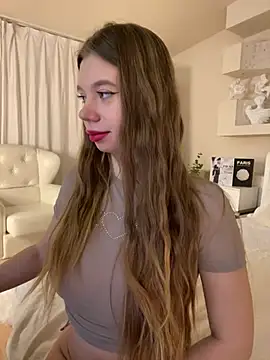 Bella Suns online show from 01.25.25