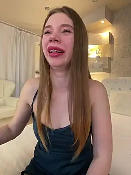Bella Suns online show from 02.22.25