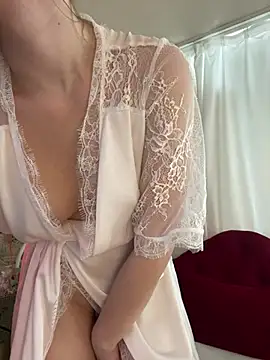 Bella Suns online show from 03.02.25