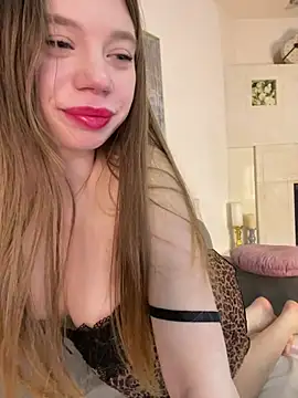 Bella Suns online show from 03.16.25