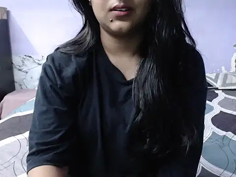 Snapshot of Freya_nia chatting on 09.24.25 Freya nia online show from 09.24.25