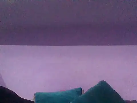 Snapshot of Freya_nia chatting on 10.30.25 Freya nia online show from 10.30.25