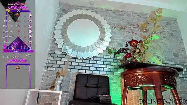 VALERIAQUEENTS online show from 10.04.25