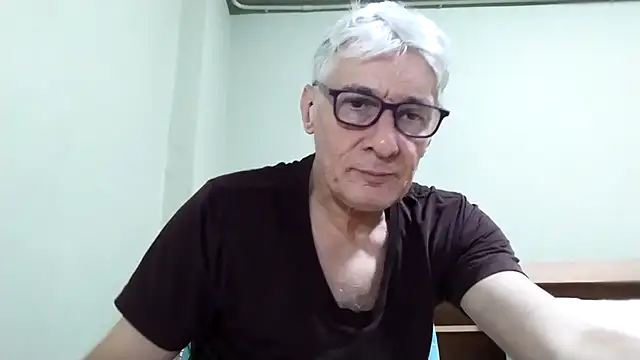 BIGUNCUTHARDCOCK online show from 01.12.26