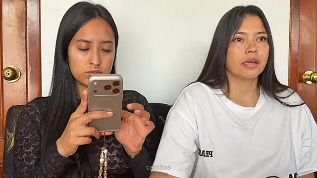 2SummerLove1 online show from 01.16.26