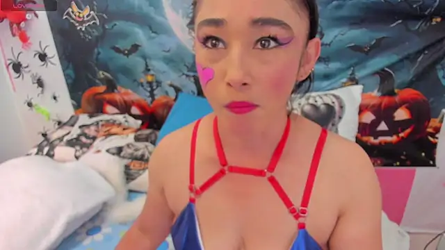 charlotte-11 online show from 11.03.25