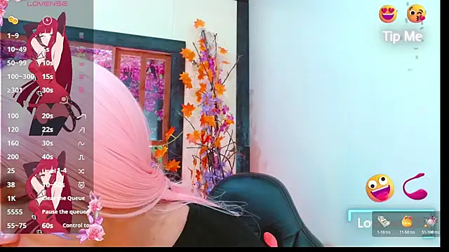 Victoria Kastelo online show from 10.31.25