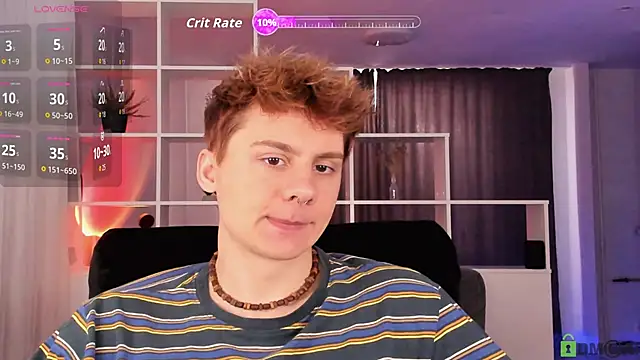 Snapshot of sunnyburn_boy chatting on 09.25.25 sunnyburn boy online show from 09.25.25