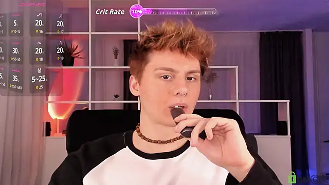 Snapshot of sunnyburn_boy chatting on 10.31.25 sunnyburn boy online show from 10.31.25