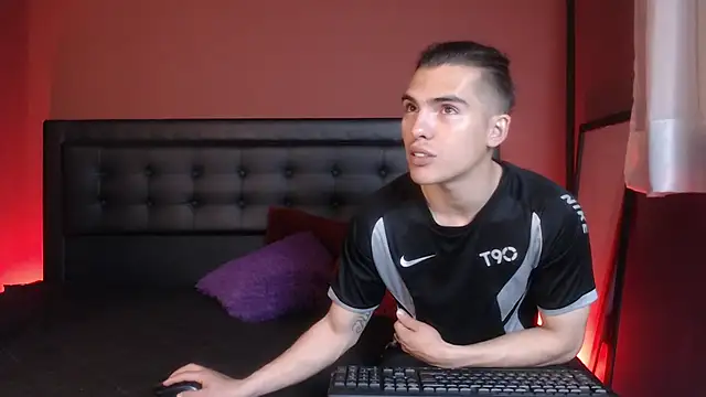  Tattoo Couple online show from 02.25.25